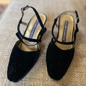 Hilliard & Hanson velvet shoes, genuine leather soles, 6 M, gently worn.